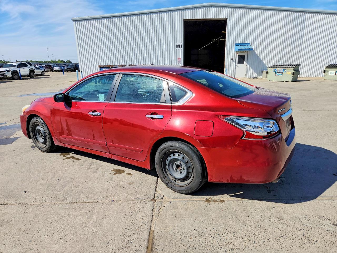 2015 Nissan Altima 2.5 S - Фото 2