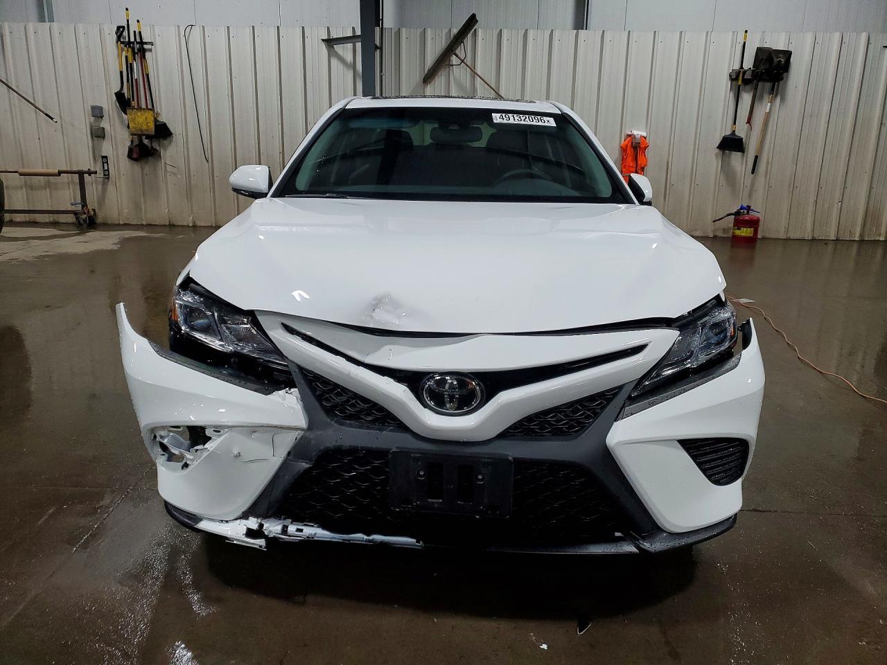 2018 Toyota Camry Se - Image 5
