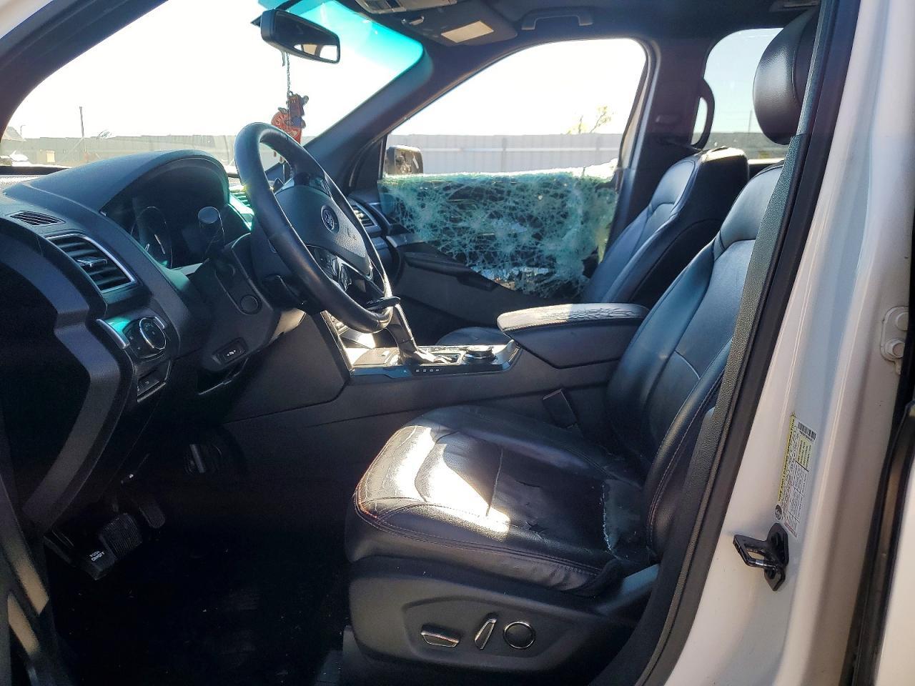 2016 Ford Explorer - Image 7