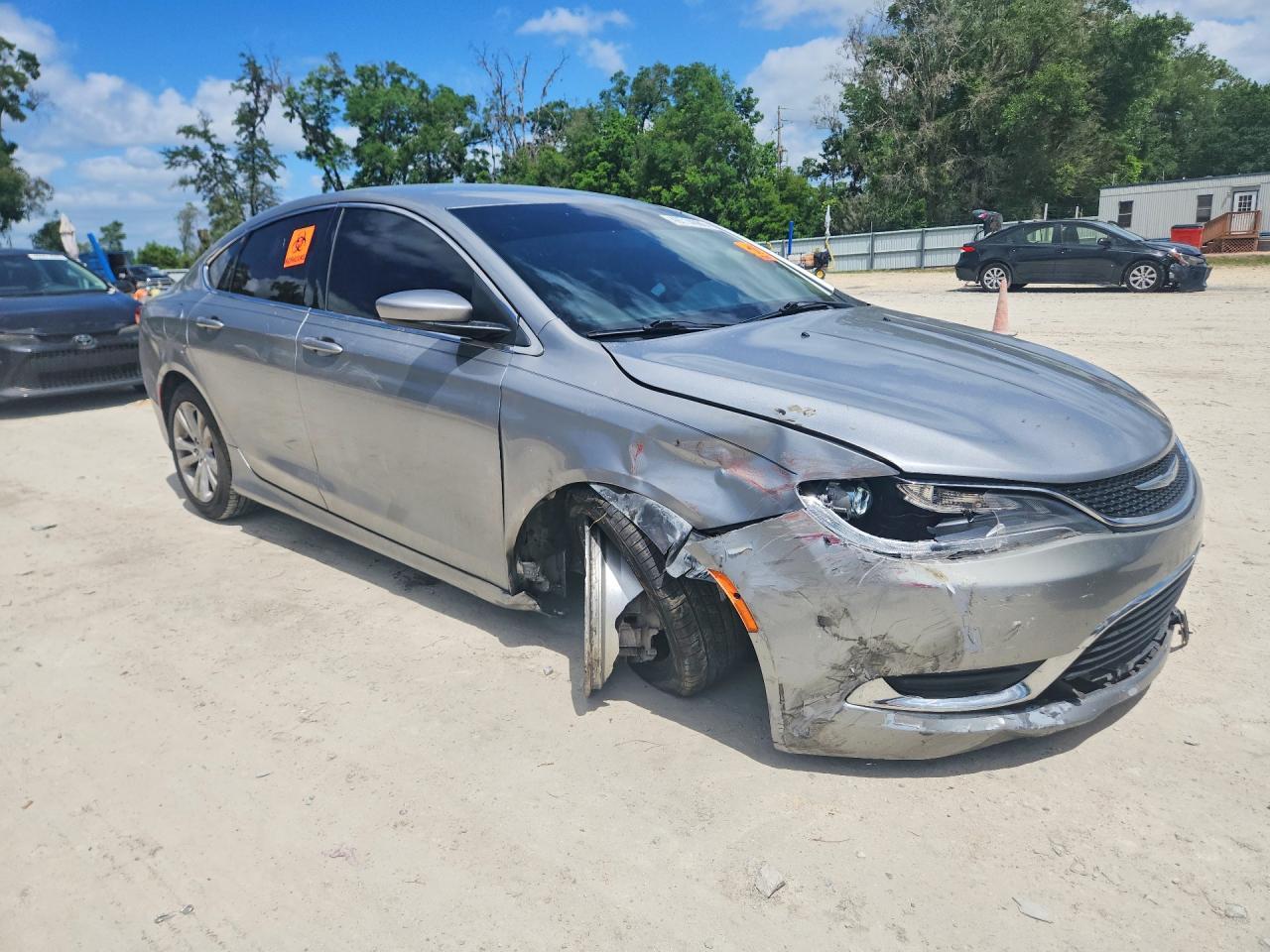 2016 Chrysler 200 Limited - Фото 4