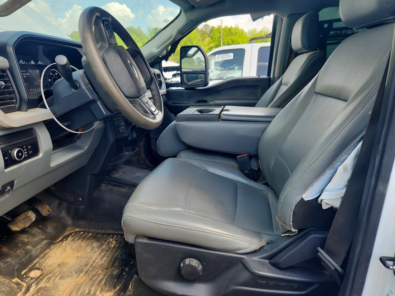 2023 Ford F350 Super Duty - Image 7