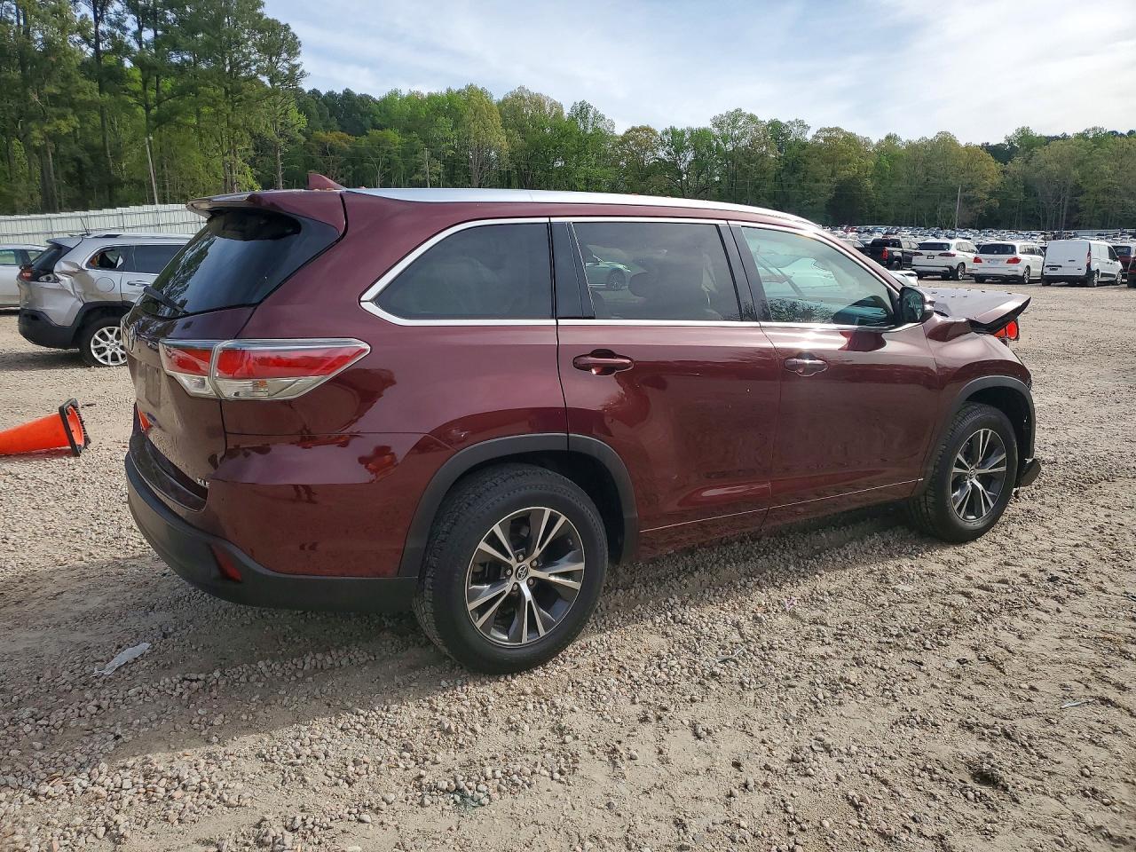 2016 Toyota Highlander Xle - Фото 3