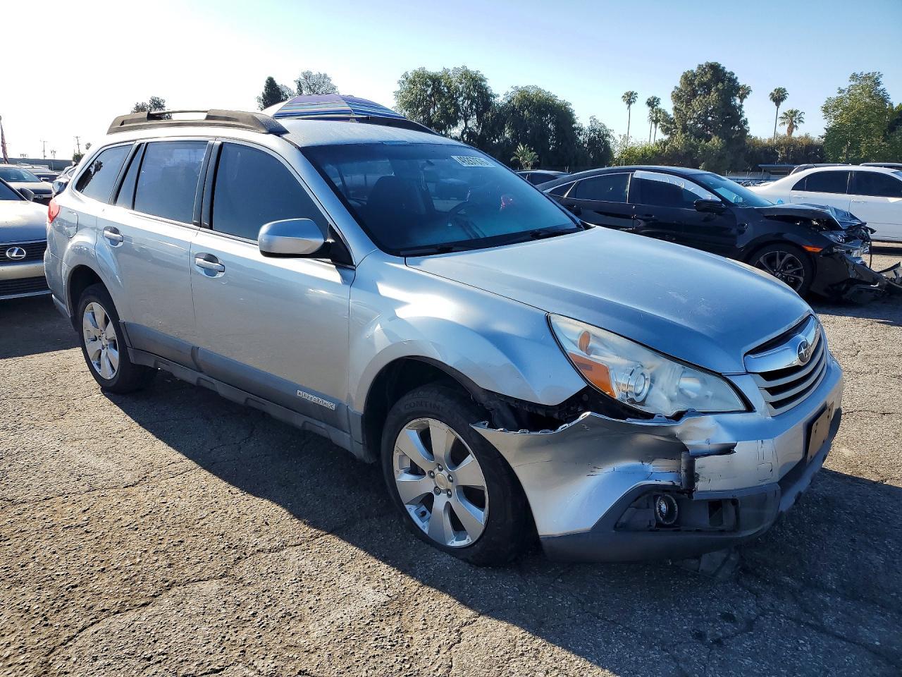 2012 Subaru Outback 2.5I - Image 4