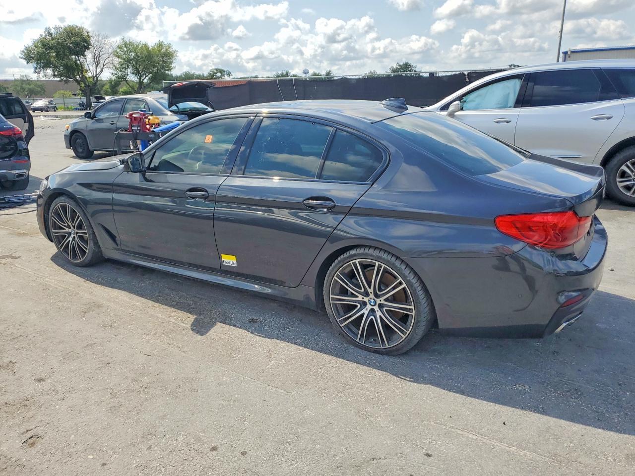 2019 BMW 540 I - Image 2