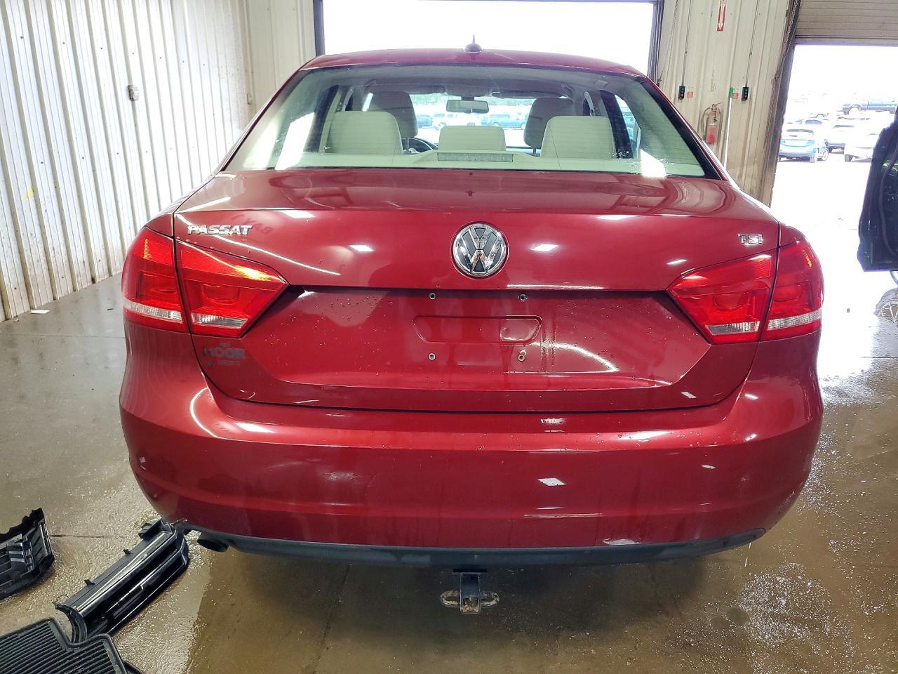 2015 Volkswagen Passat S - Фото 6