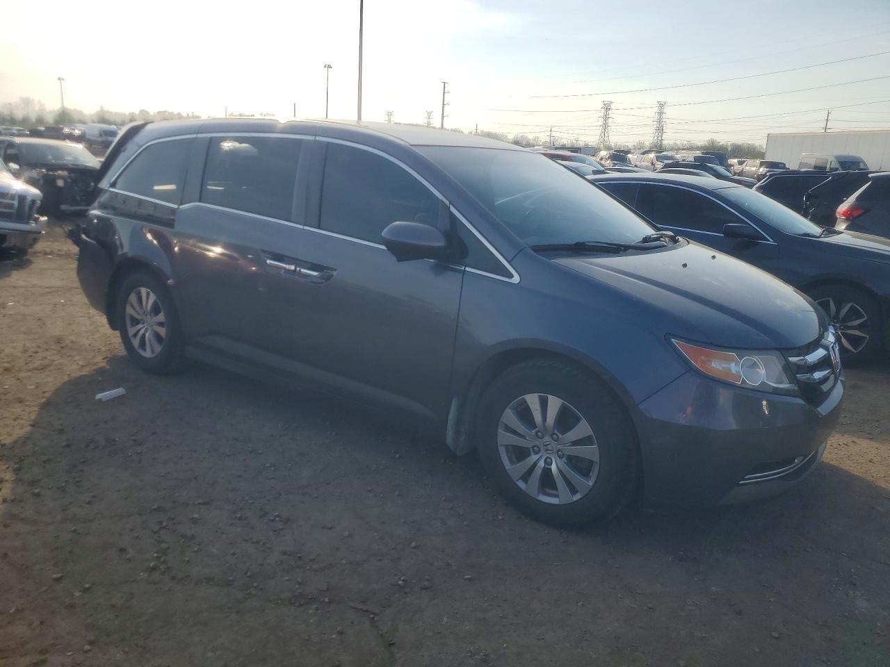 2016 Honda Odyssey Ex - Image 4