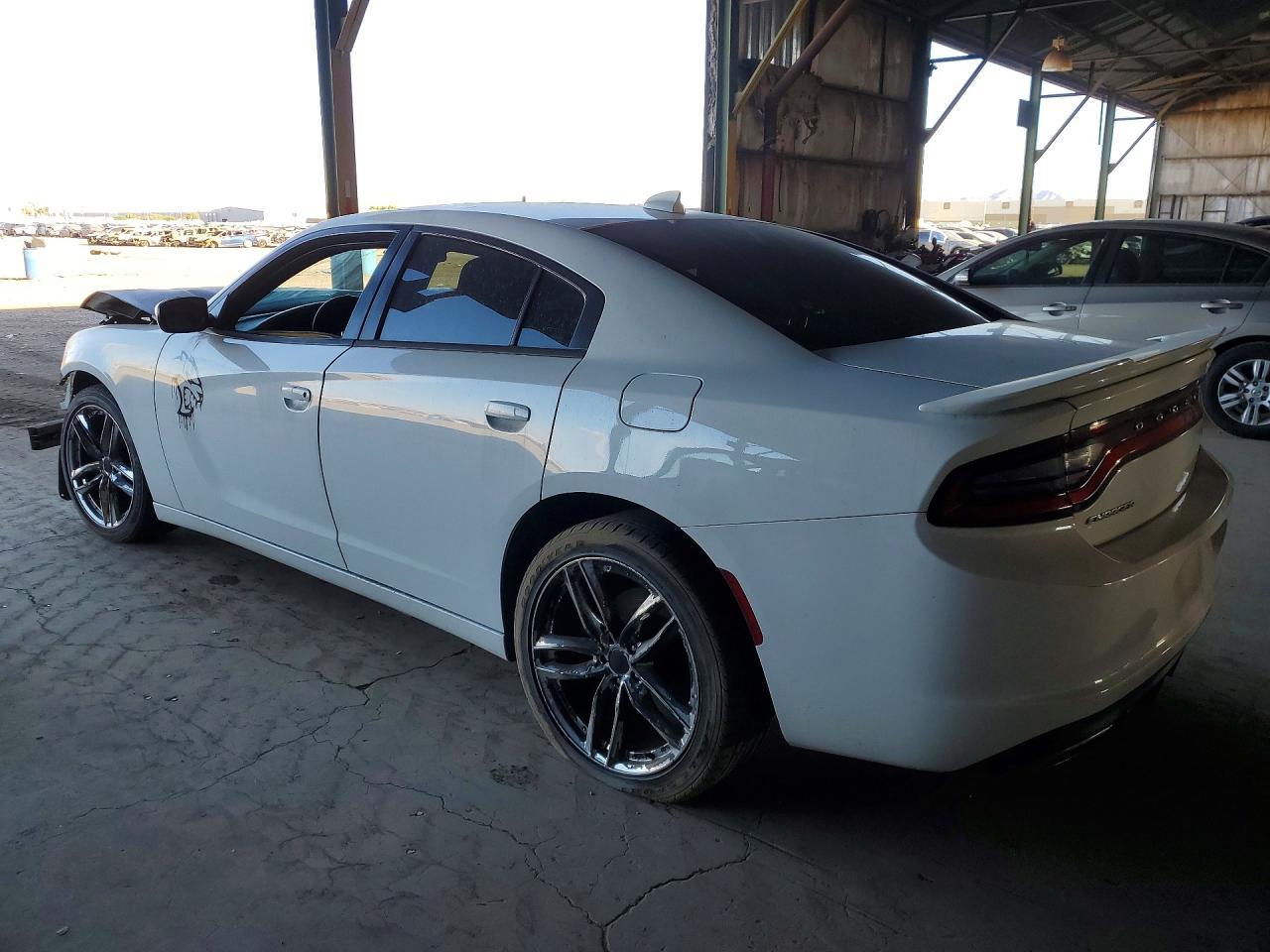 2016 Dodge Charger Sxt - Фото 3