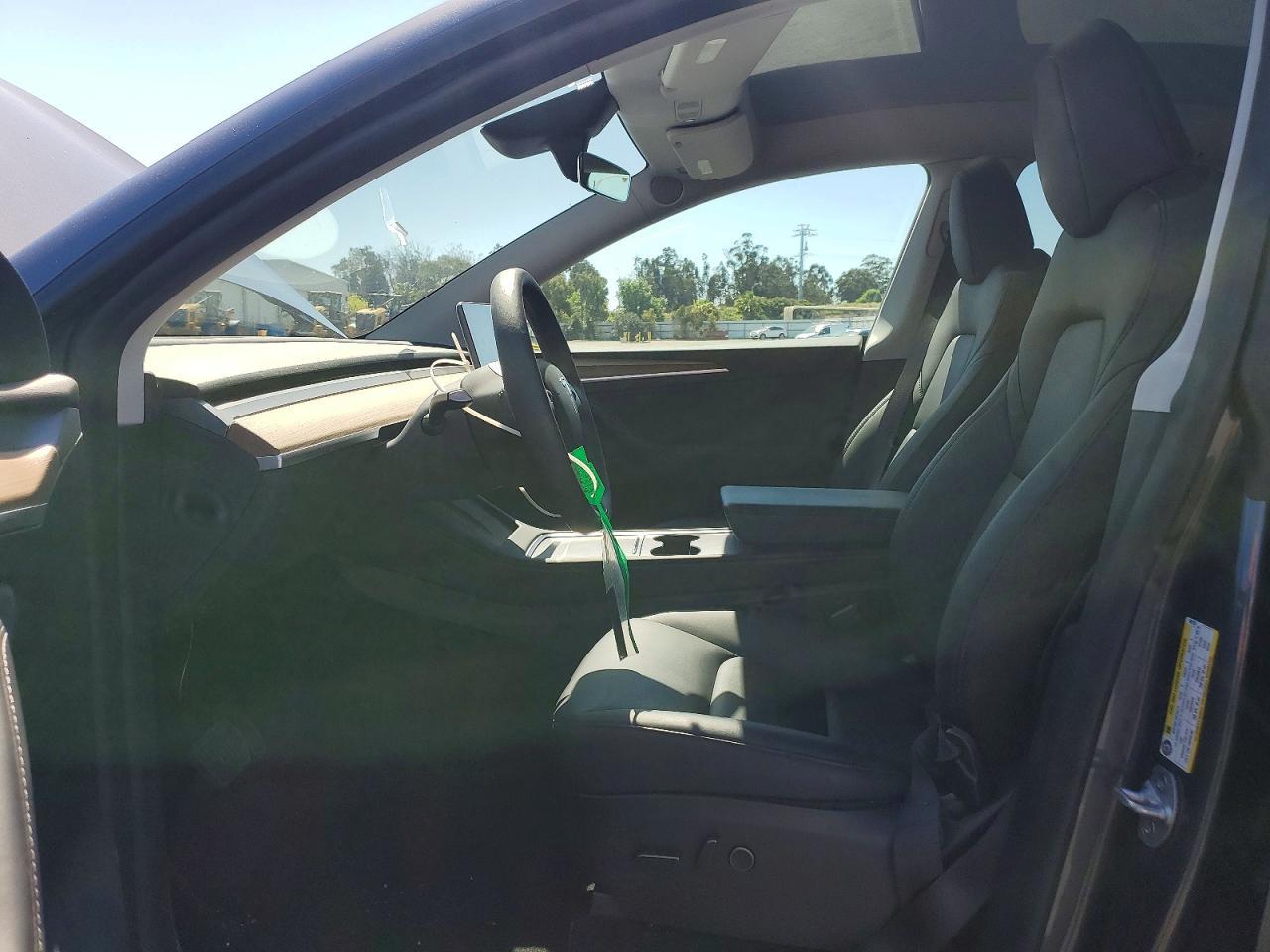 2023 Tesla Model Y - Фото 7