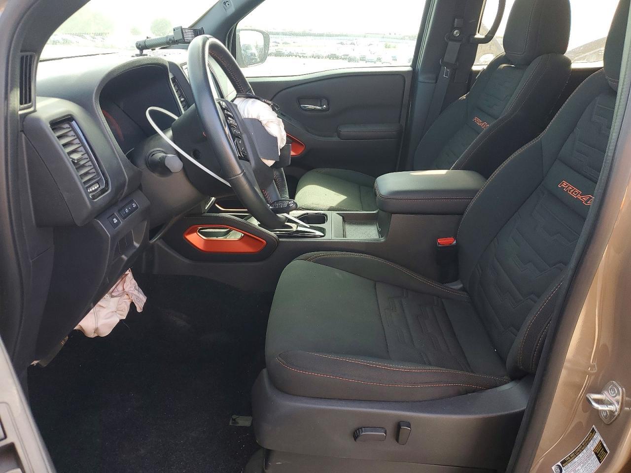 2022 Nissan Frontier - Фото 7