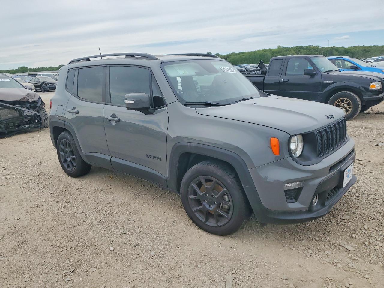 2020 Jeep Renegade Latitude - Image 4
