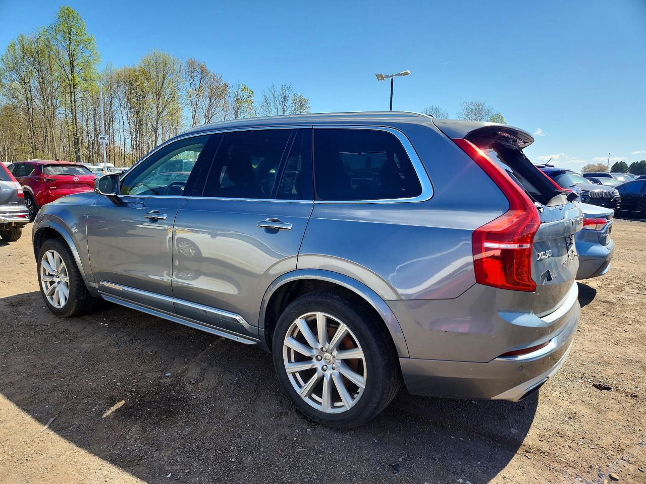 2016 Volvo Xc90 T6 - Image 2