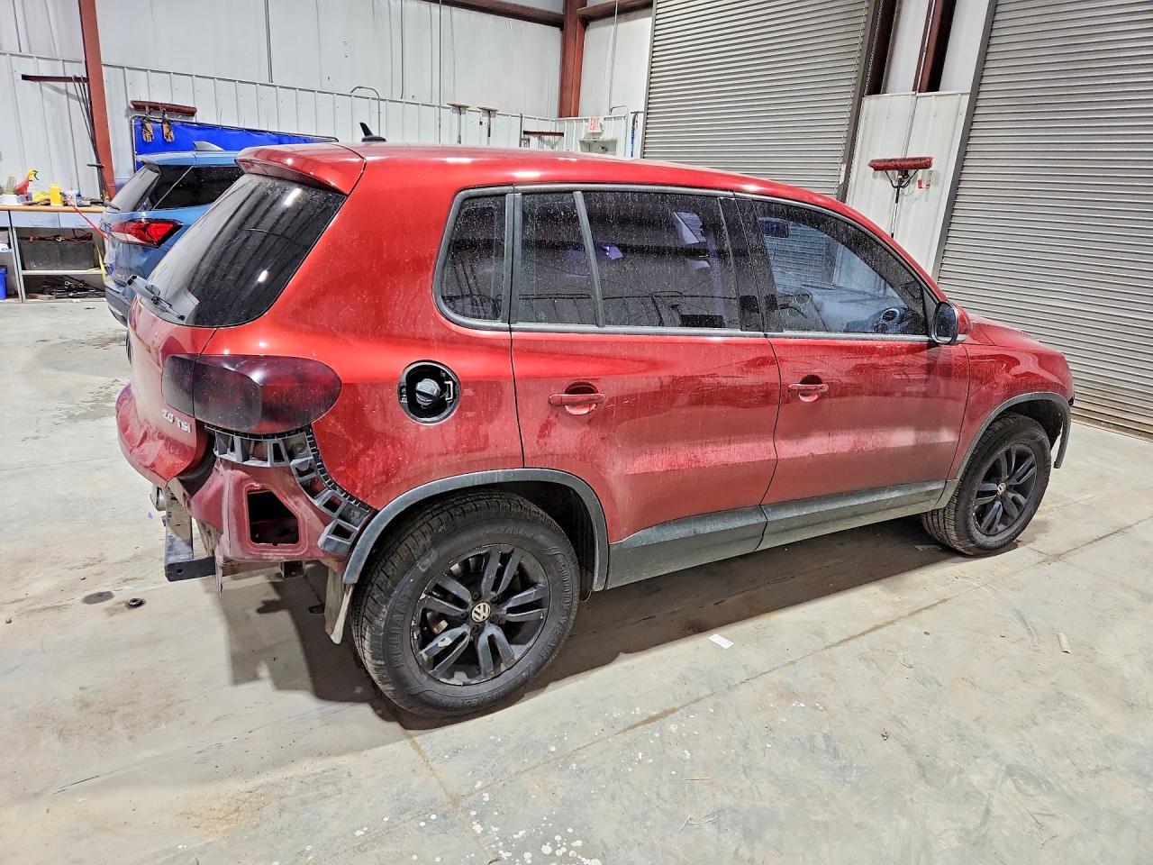 2012 Volkswagen Tiguan S - Image 3