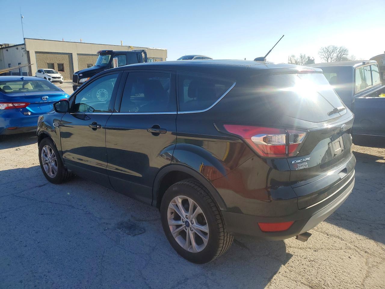 2017 Ford Escape Se - Image 2