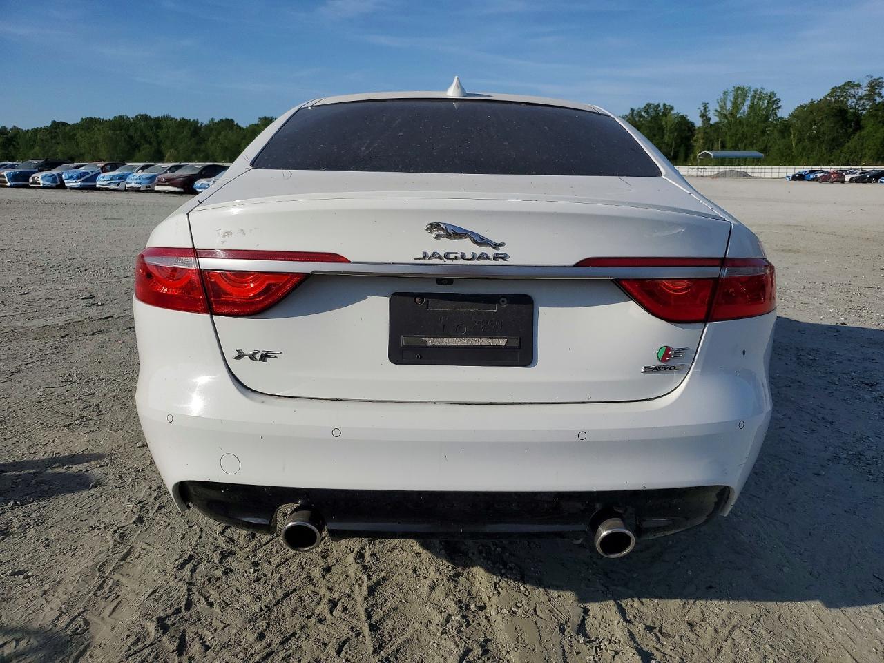 2018 Jaguar Xf S Awd V6 4D Sedan - Фото 6