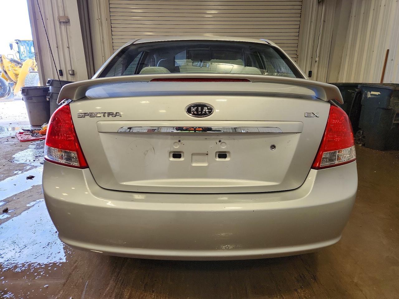 2009 Kia Spectra Lx - Image 6