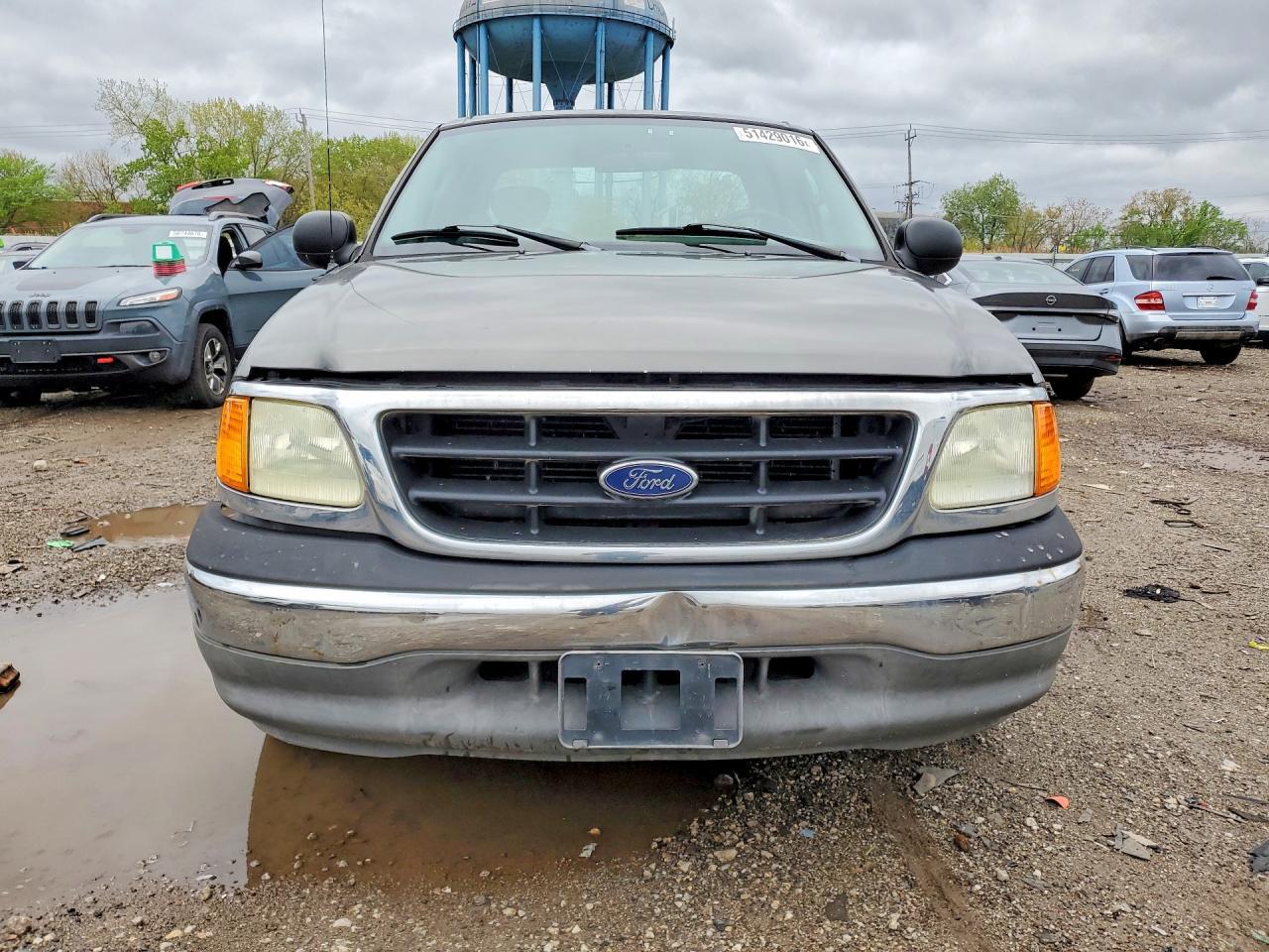2004 Ford F-150 Heritage Classic - Image 5