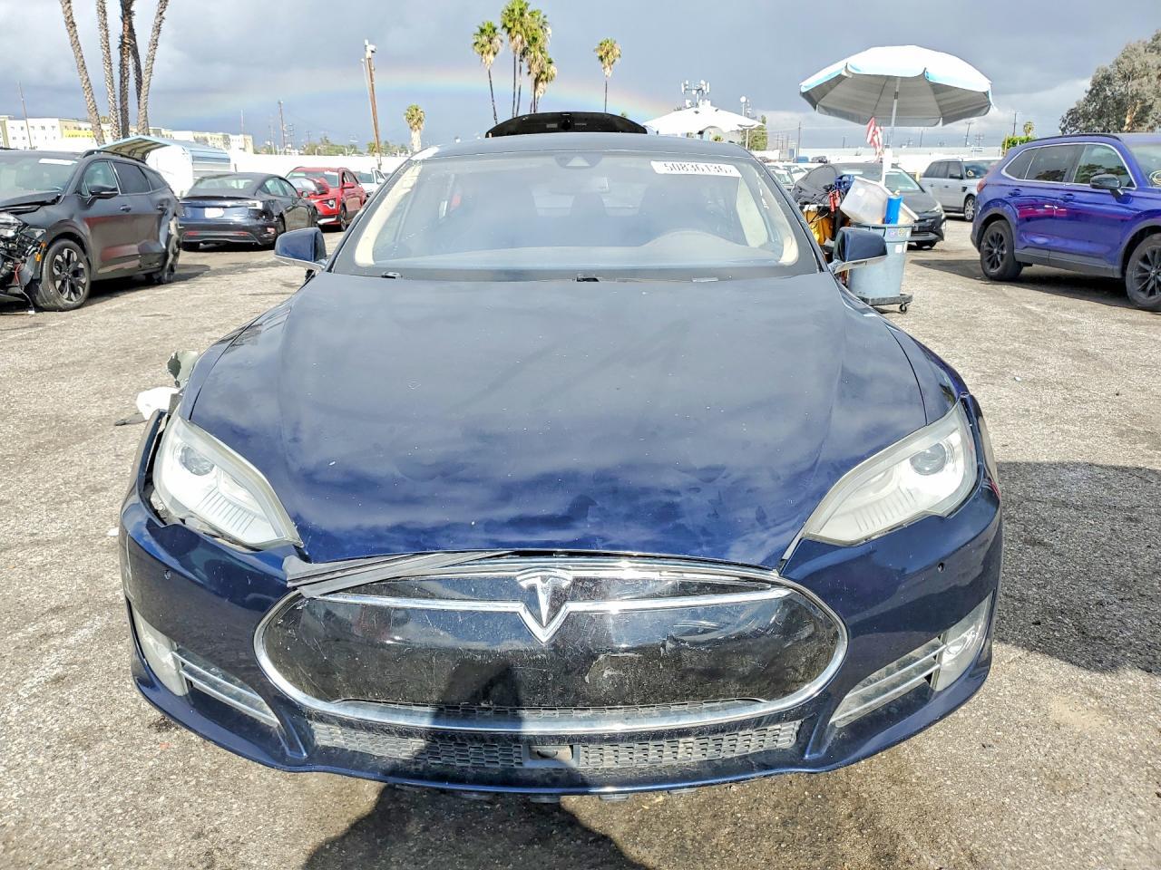 2015 Tesla Model S 85 - Image 5
