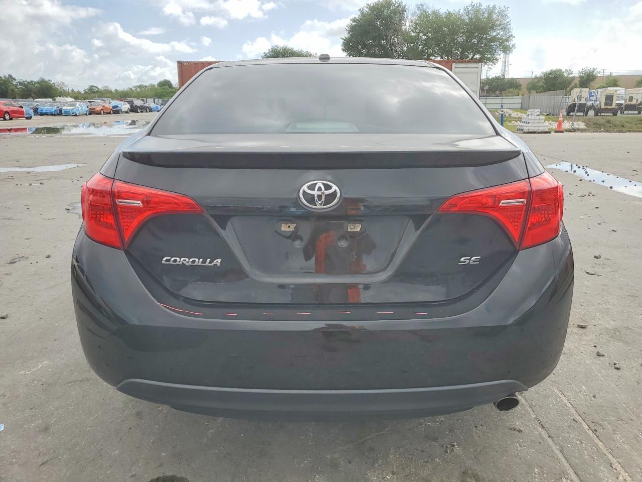 2017 Toyota Corolla L - Фото 6