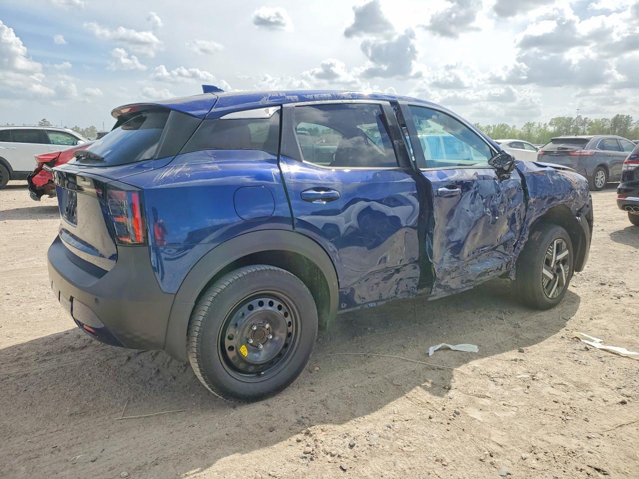 2025 Nissan Kicks Sv - Фото 3