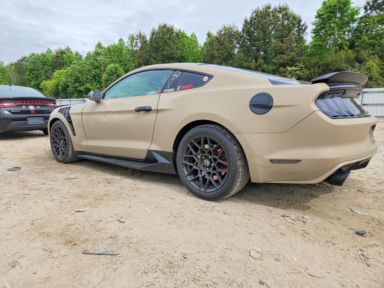 2017 Ford Mustang Gt - Фото 2