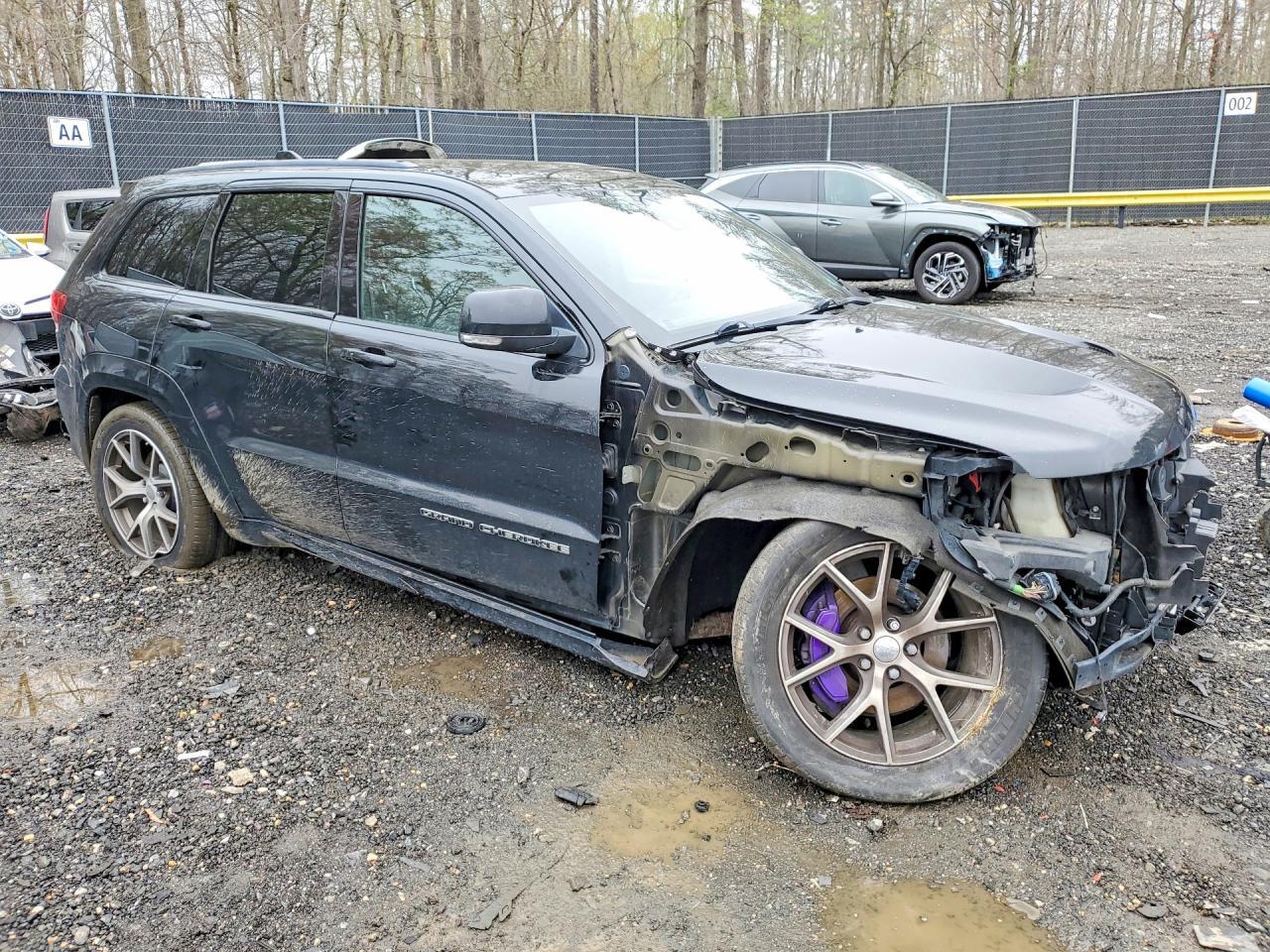 2017 Jeep Grand Cherokee Srt-8 - Image 4