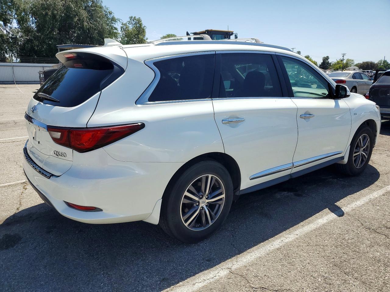 2018 Infiniti Qx60 Base - Фото 3