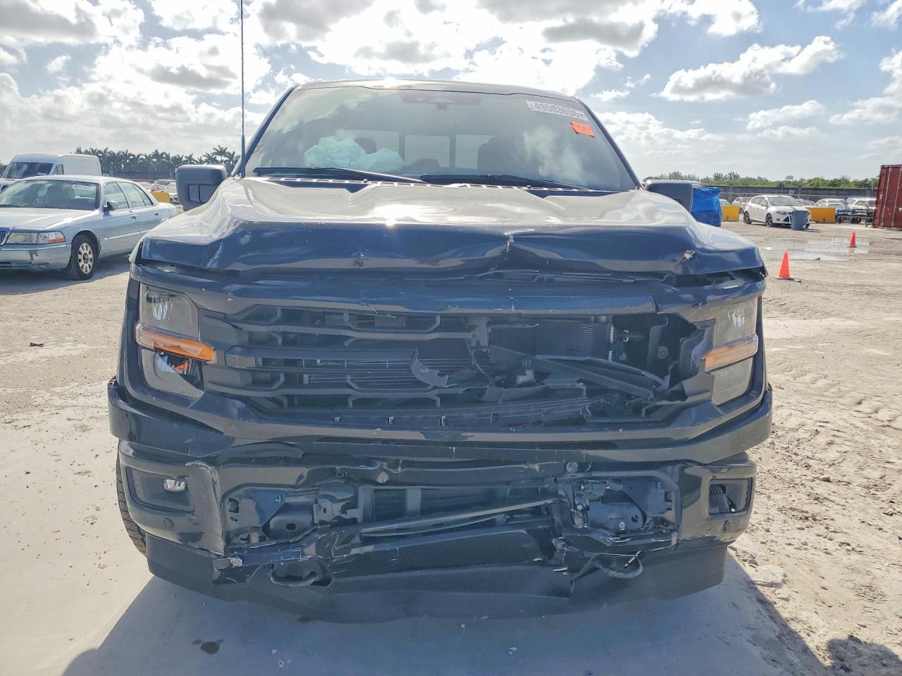 2025 Ford F150 Xlt - Фото 5