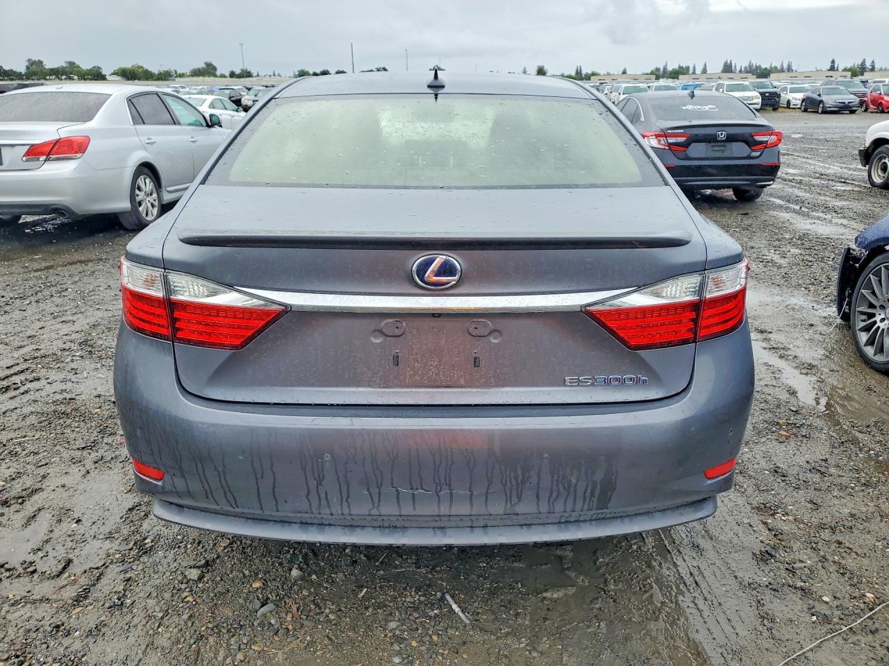 2013 Lexus Es 300H - Image 6