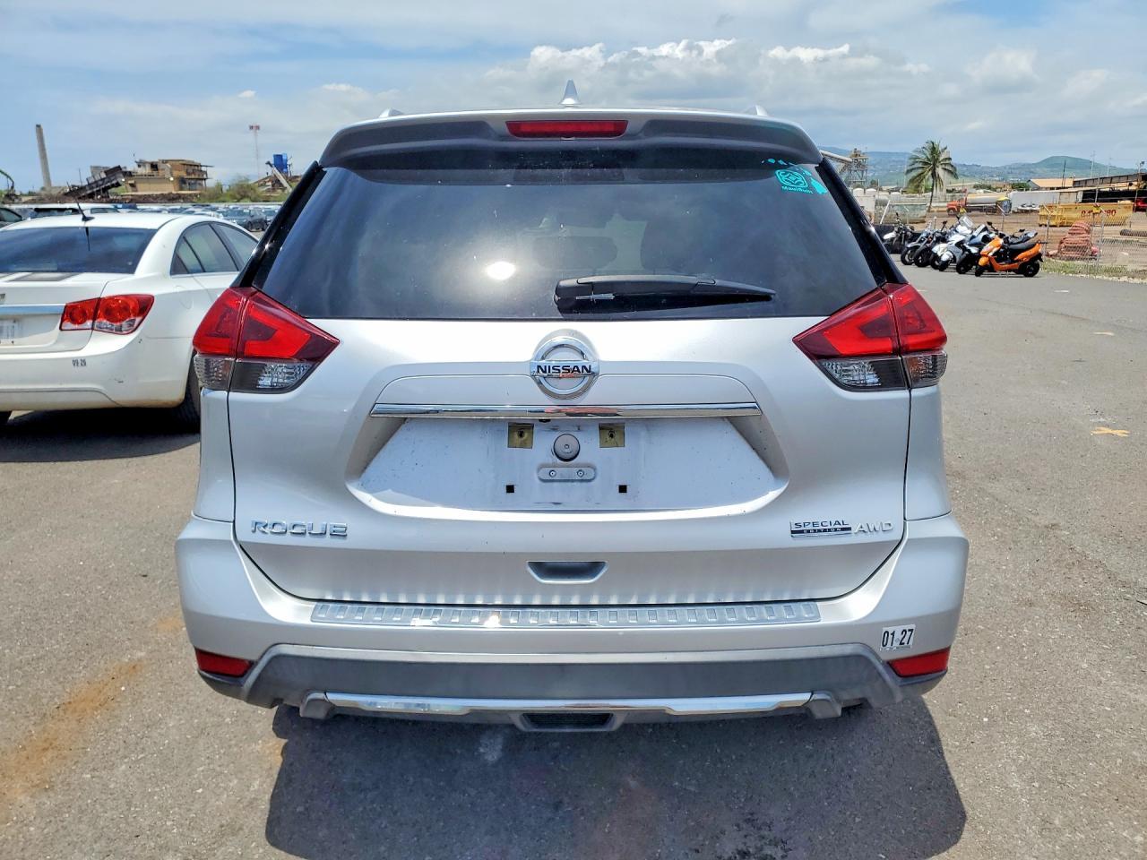 2019 Nissan Rogue S - Image 6