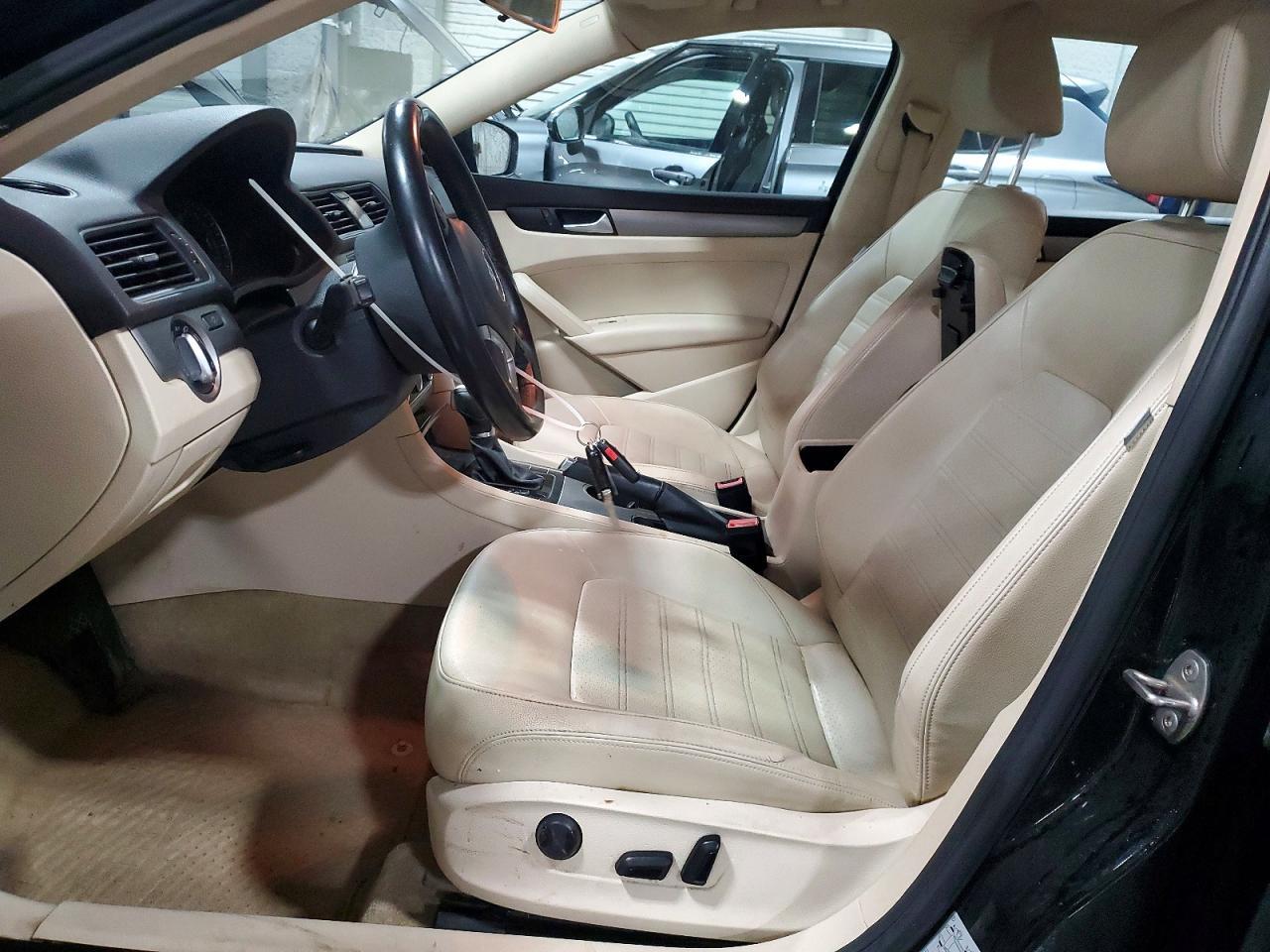 2015 Volkswagen Passat Se - Image 7