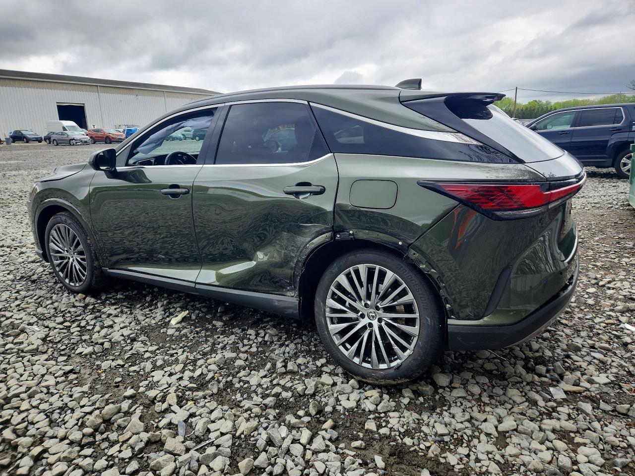 2025 Lexus Rx 450H+ Luxury - Image 2