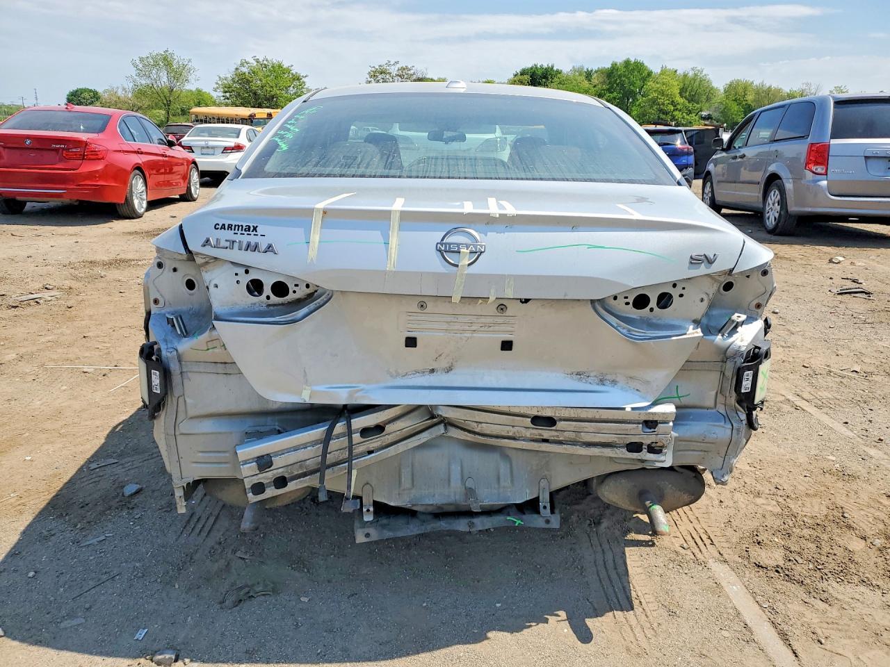 2024 Nissan Altima Sv - Image 6