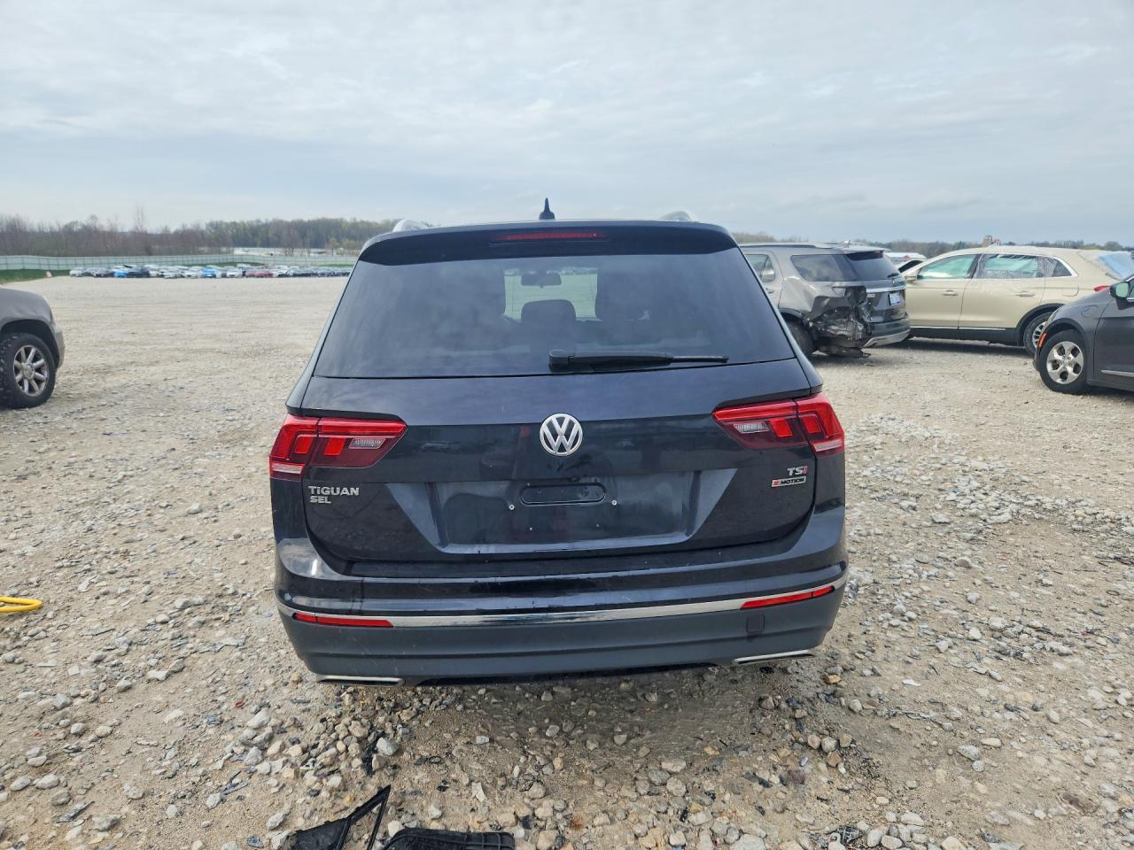 2018 Volkswagen Tiguan Se - Фото 6