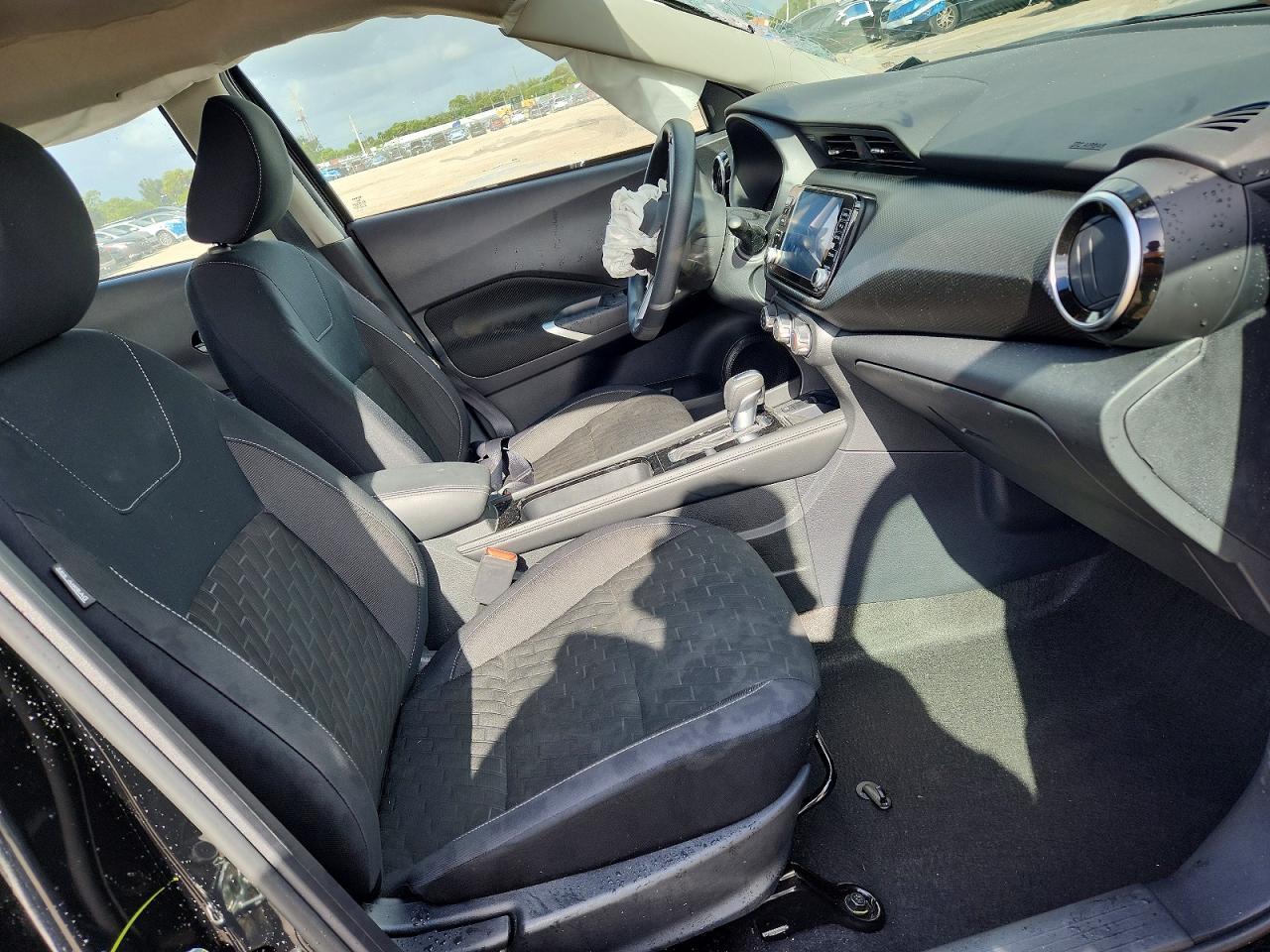 2024 Nissan Kicks Sv - Image 7