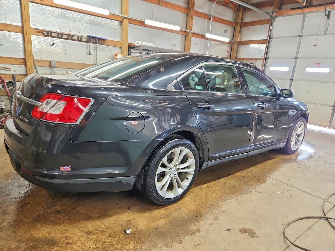 2011 Ford Taurus Limited - Image 3