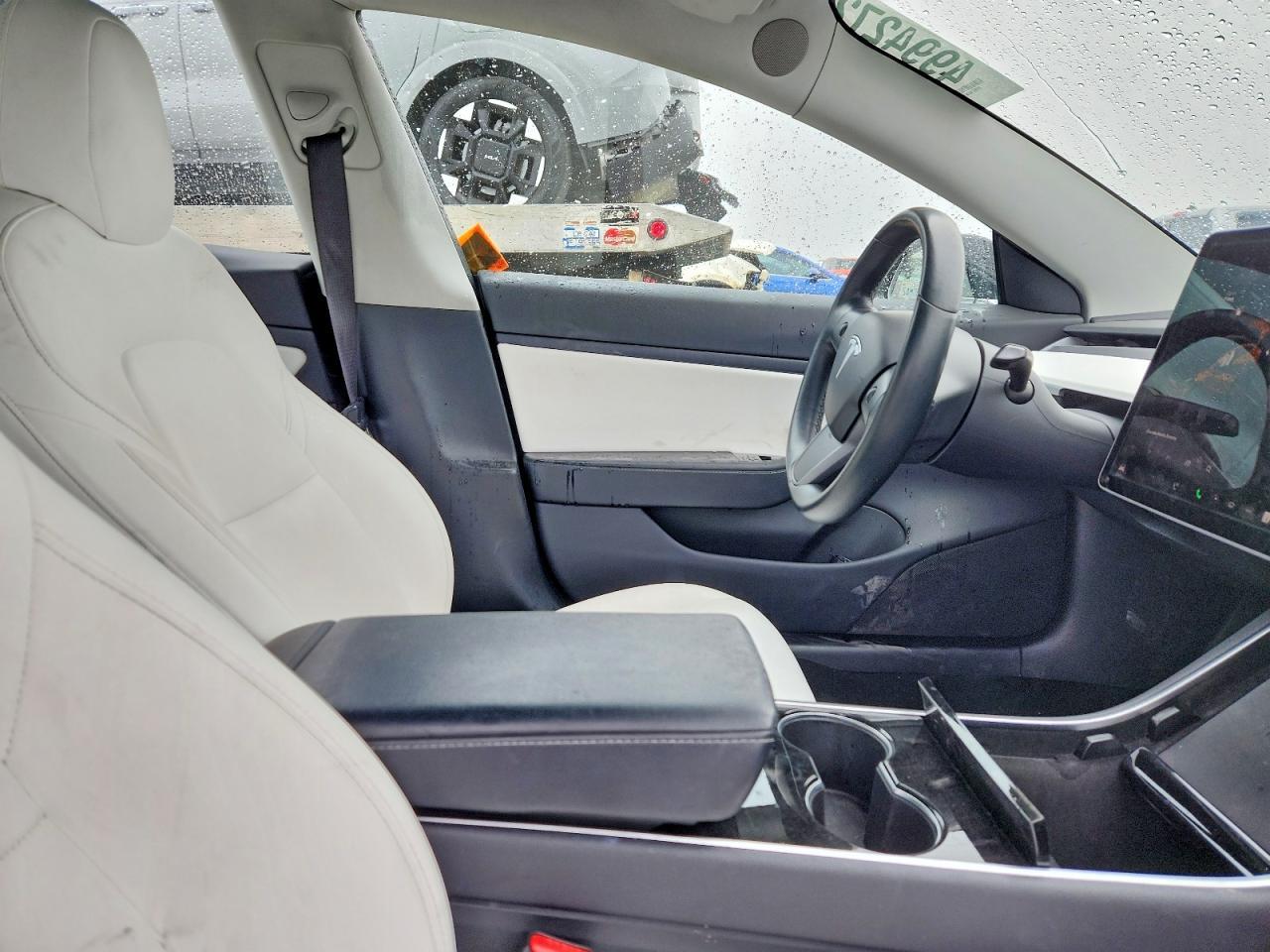 2018 Tesla Model 3 - Фото 7