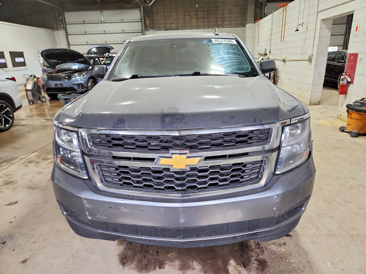 2019 Chevrolet Suburban Lt 4Wd 5.3L V8 - Фото 5