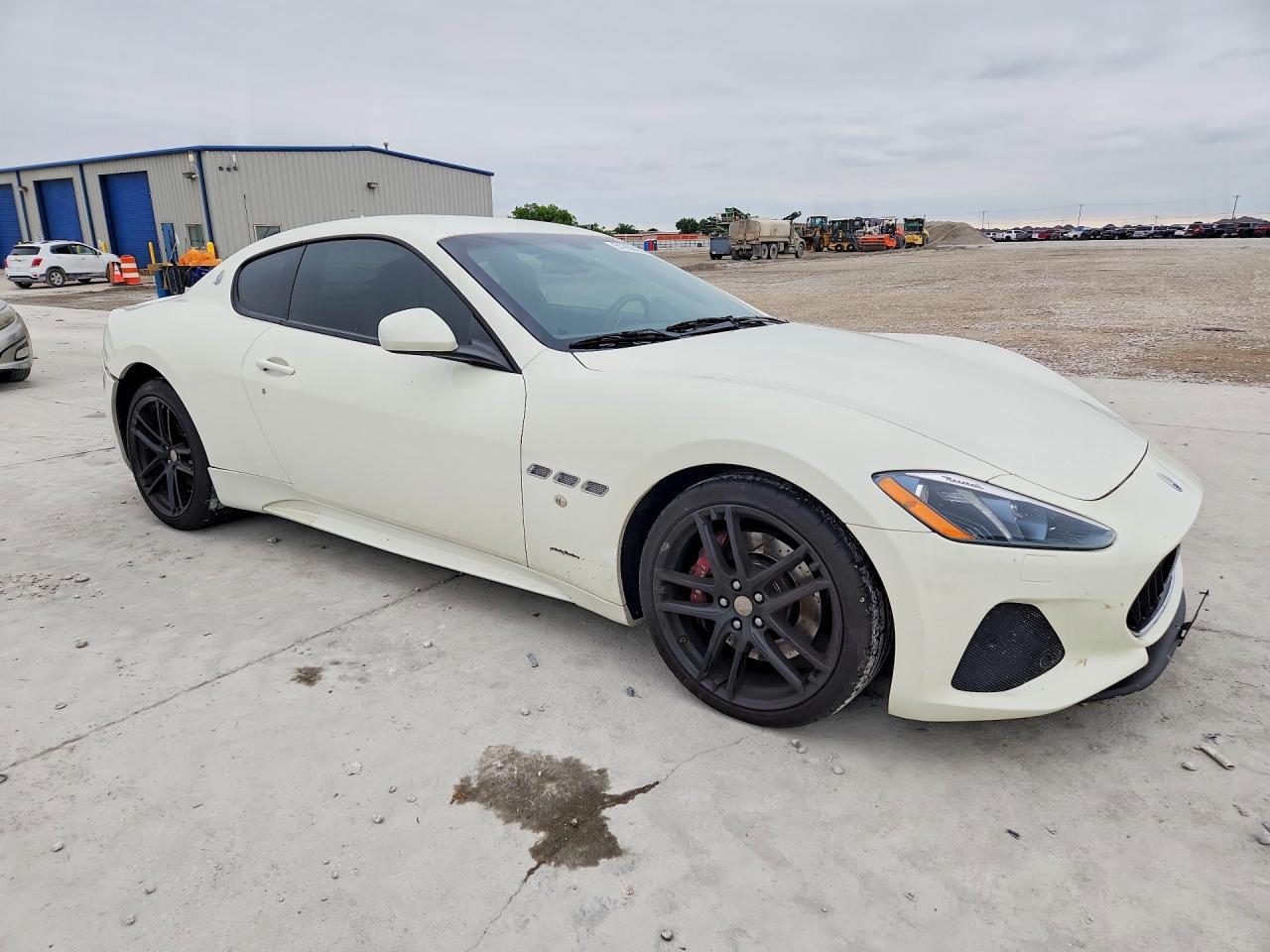 2018 Maserati Granturismo S - Image 4