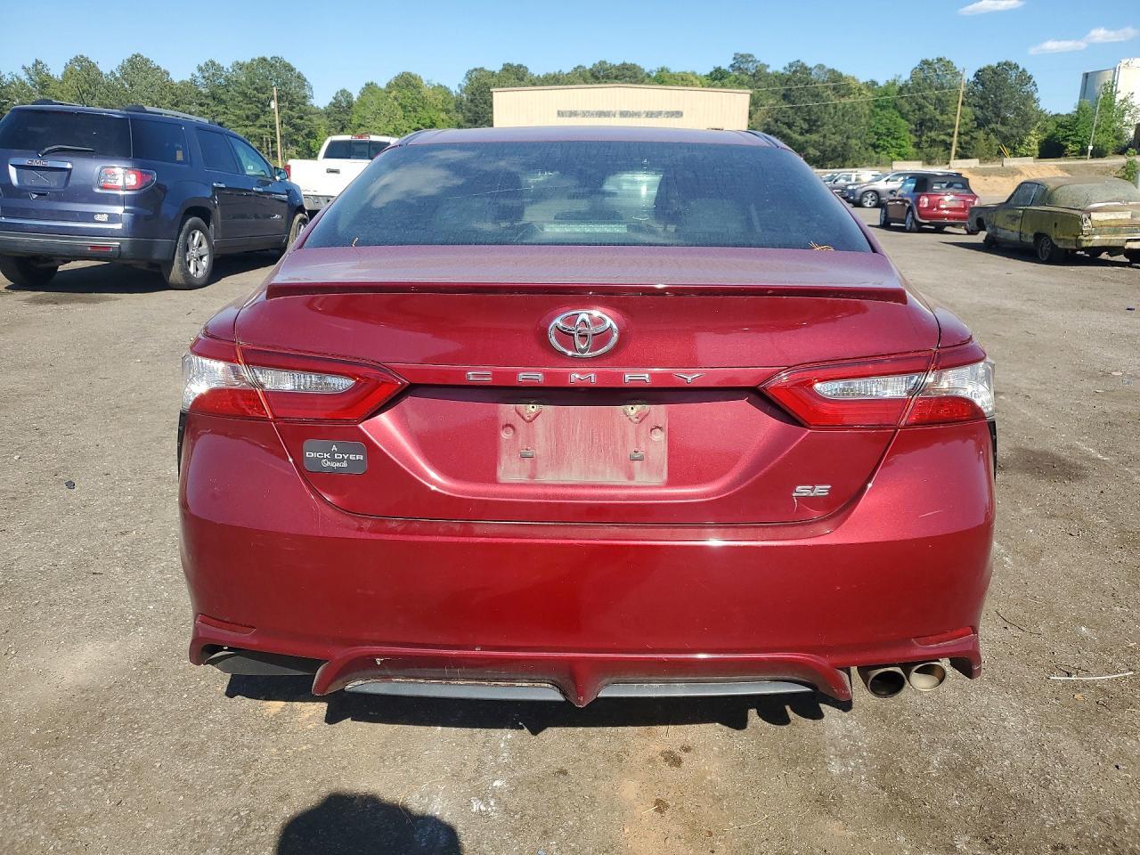 2018 Toyota Camry Se - Фото 6