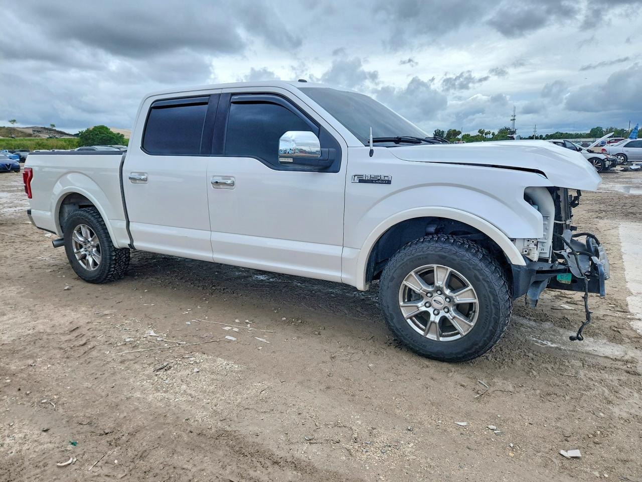 2015 Ford F150 Supercrew - Image 7