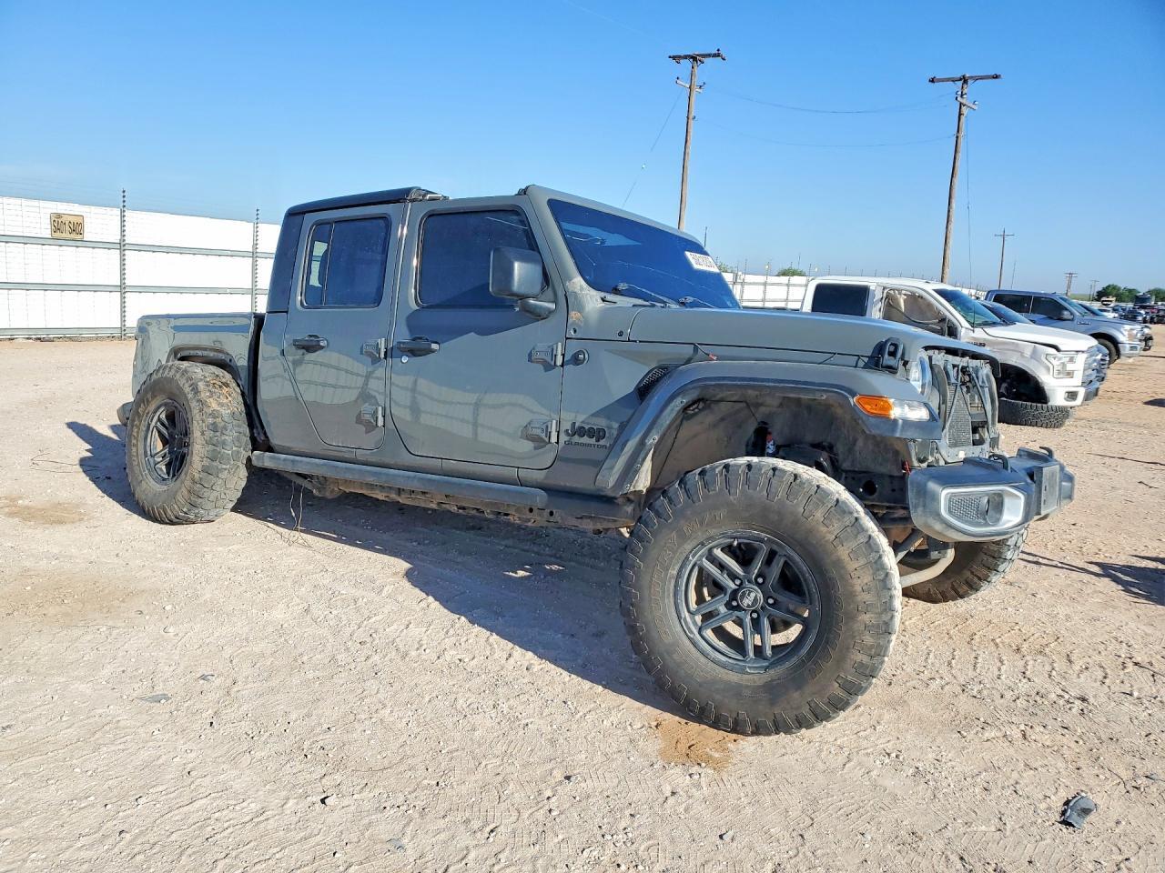 2020 Jeep Gladiator Sport - Image 4