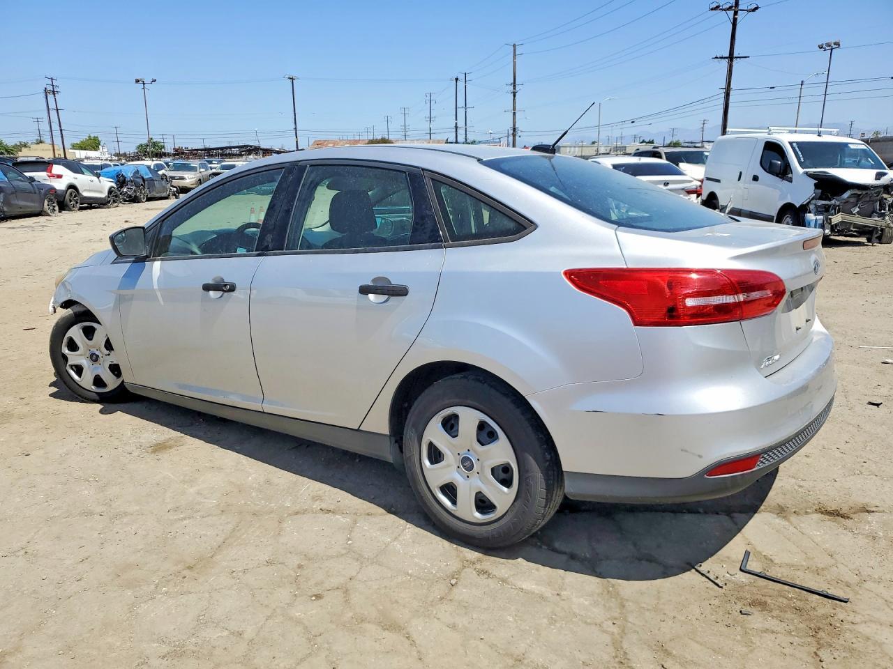 2015 Ford Focus S - Фото 2