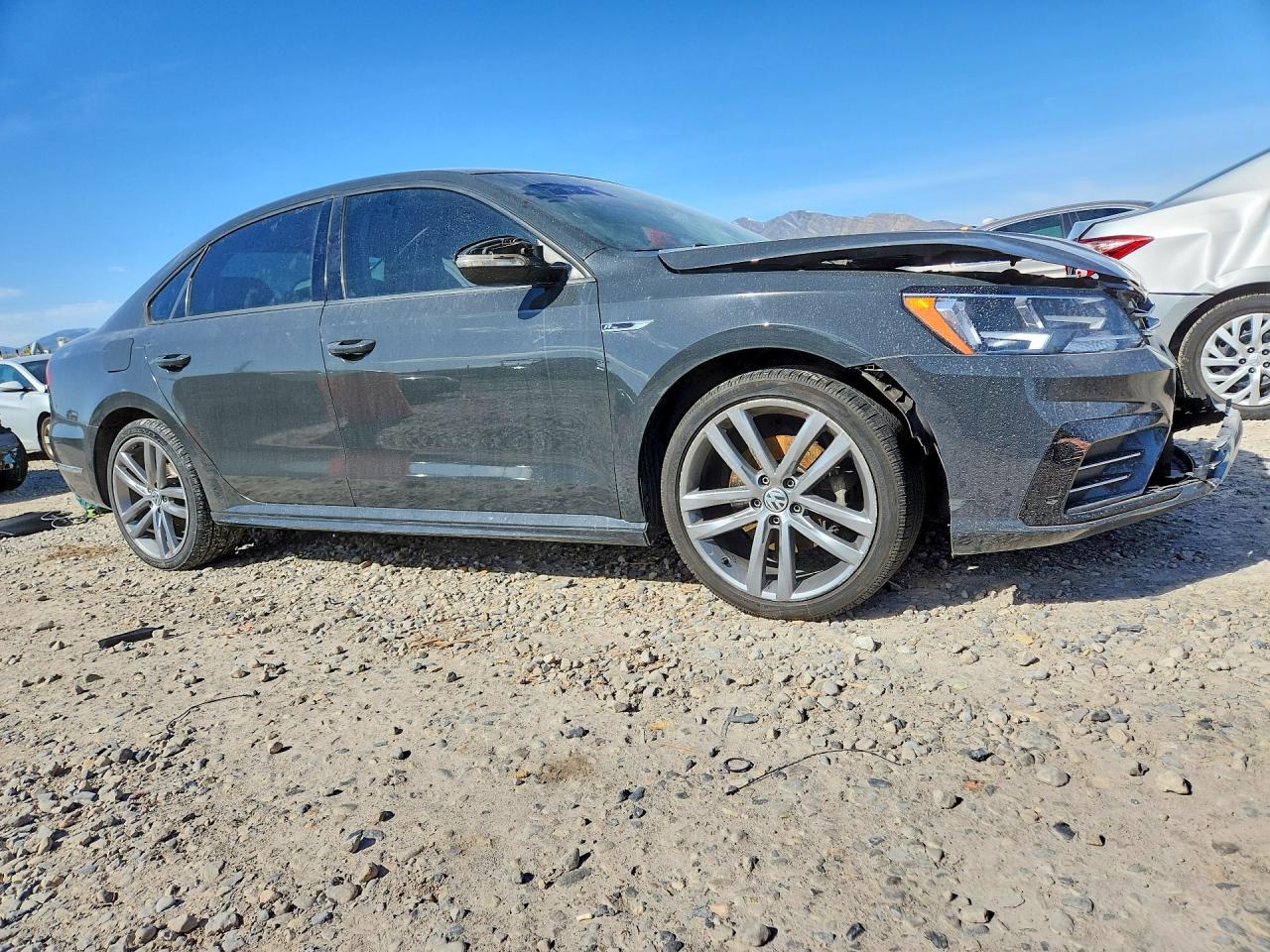 2018 Volkswagen Passat S - Image 4
