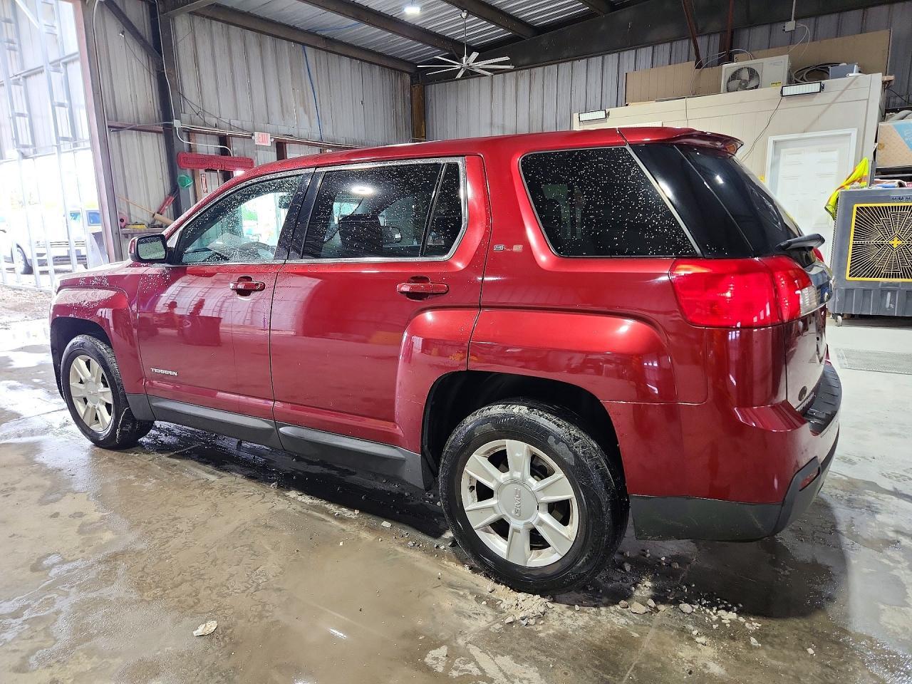 2011 GMC Terrain Sle - Image 2