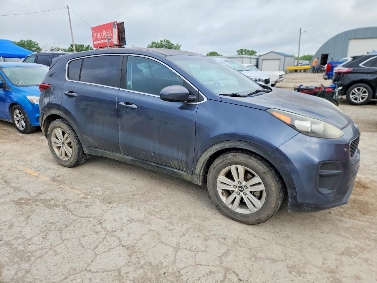 2017 Kia Sportage Lx - Image 4