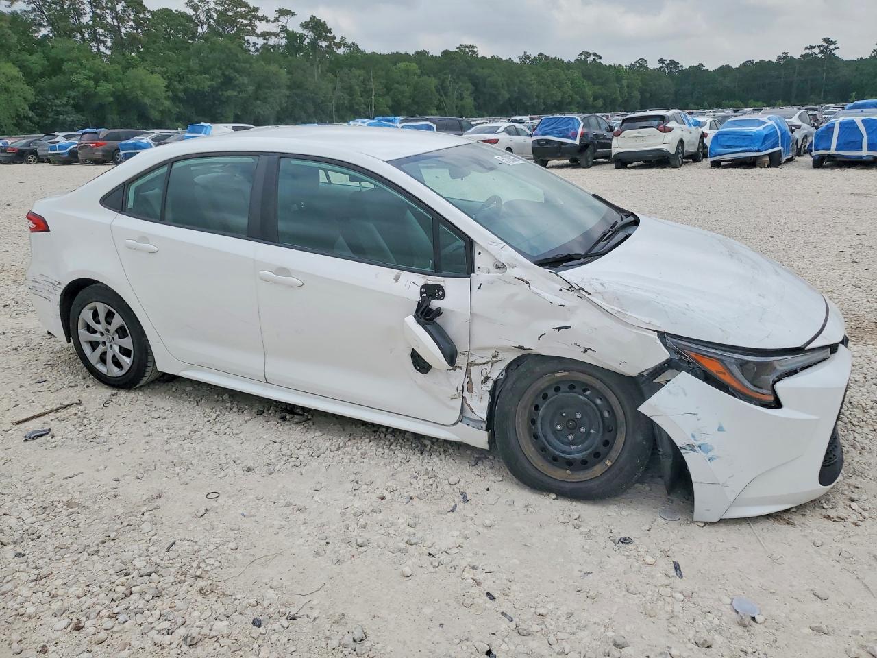 2021 Toyota Corolla Le - Image 4