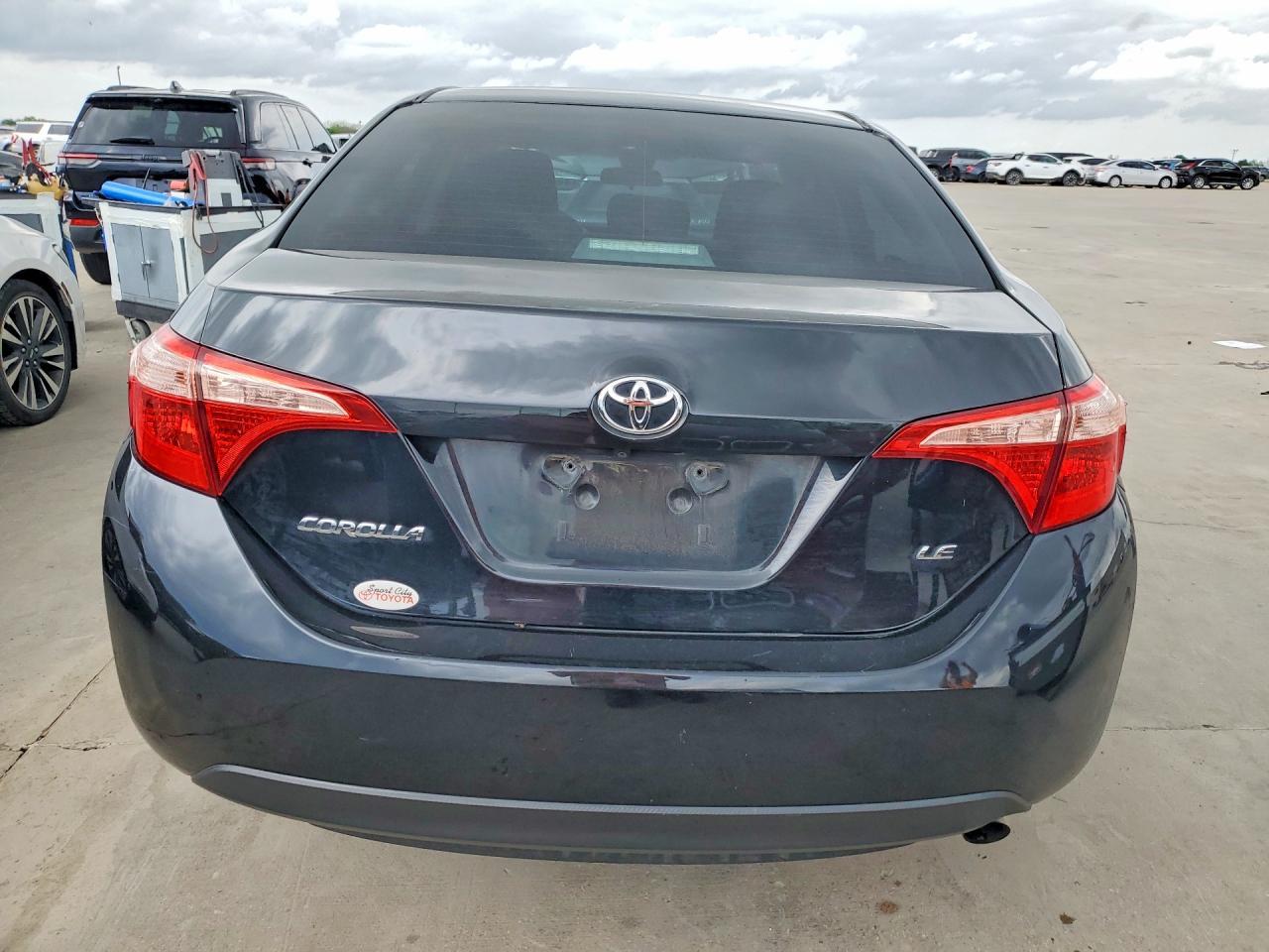 2018 Toyota Corolla Le - Image 6