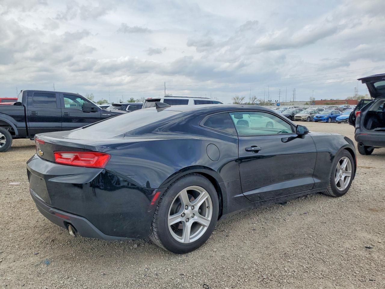 2017 Chevrolet Camaro Lt - Фото 3