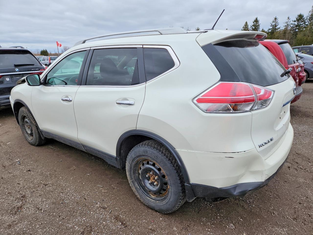 2015 Nissan Rogue S - Image 2