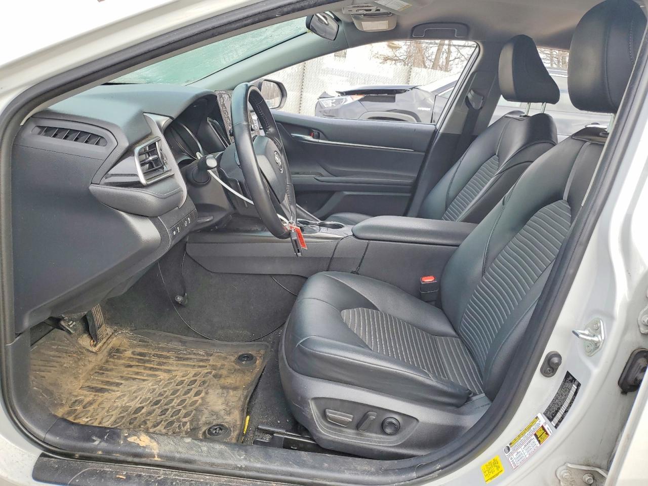 2022 Toyota Camry Se - Фото 7